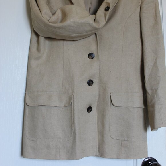 Fitted Linen Blazer - Picture 2 of 5